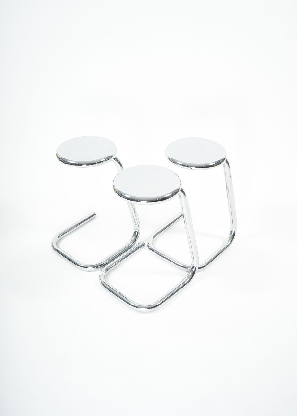 Trio of 24″ chrome PAPERCLIP stools Trio of 24″ chrome PAPERCLIP stools
