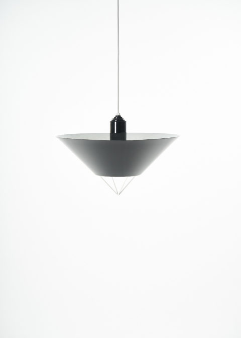 INVERTED PYRAMID pendant lights – Black
