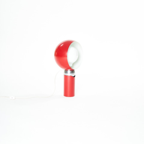 MAGNETIC ball lamp by Goffredo Reggiani MAGNETIC ball lamp by Goffredo Reggiani